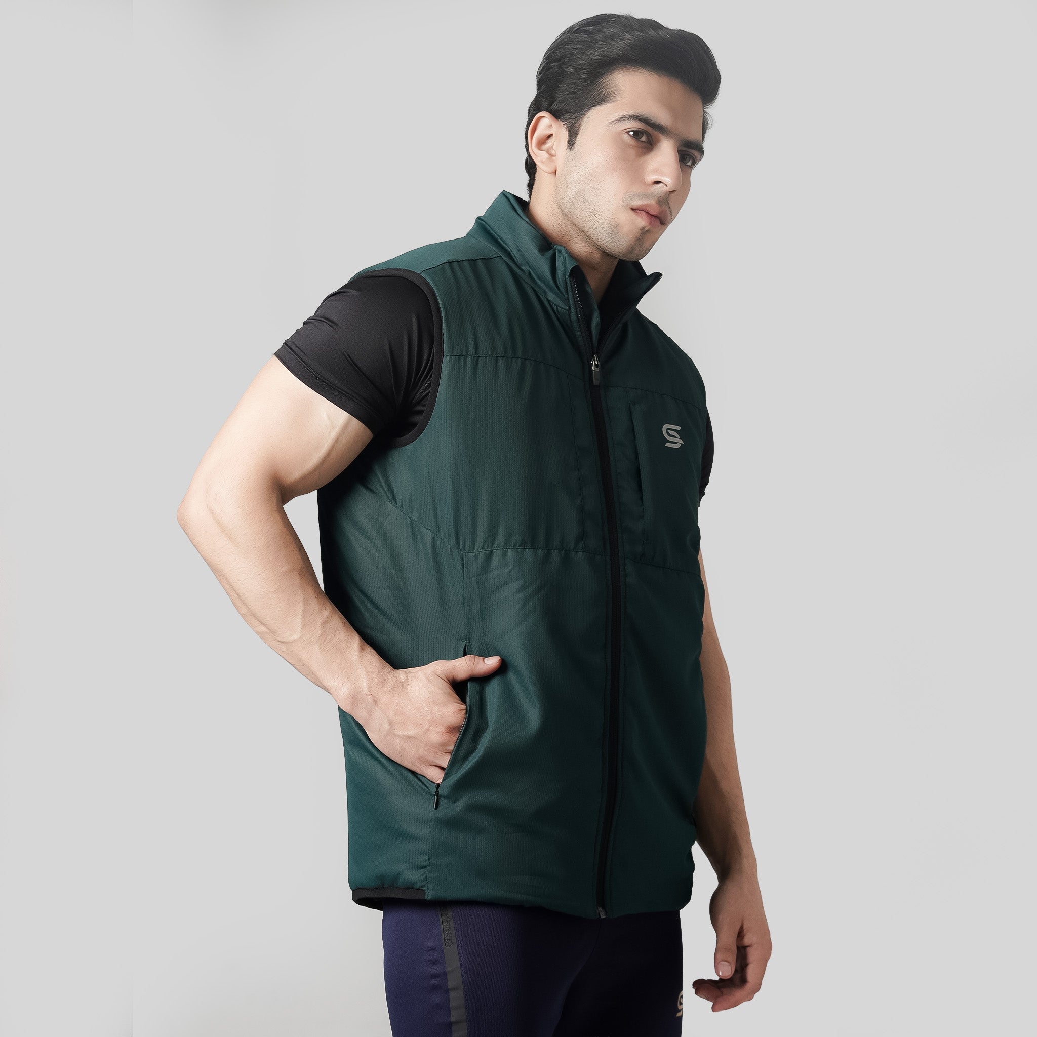 AeroLite Padded Vest Men - Sports Cartel