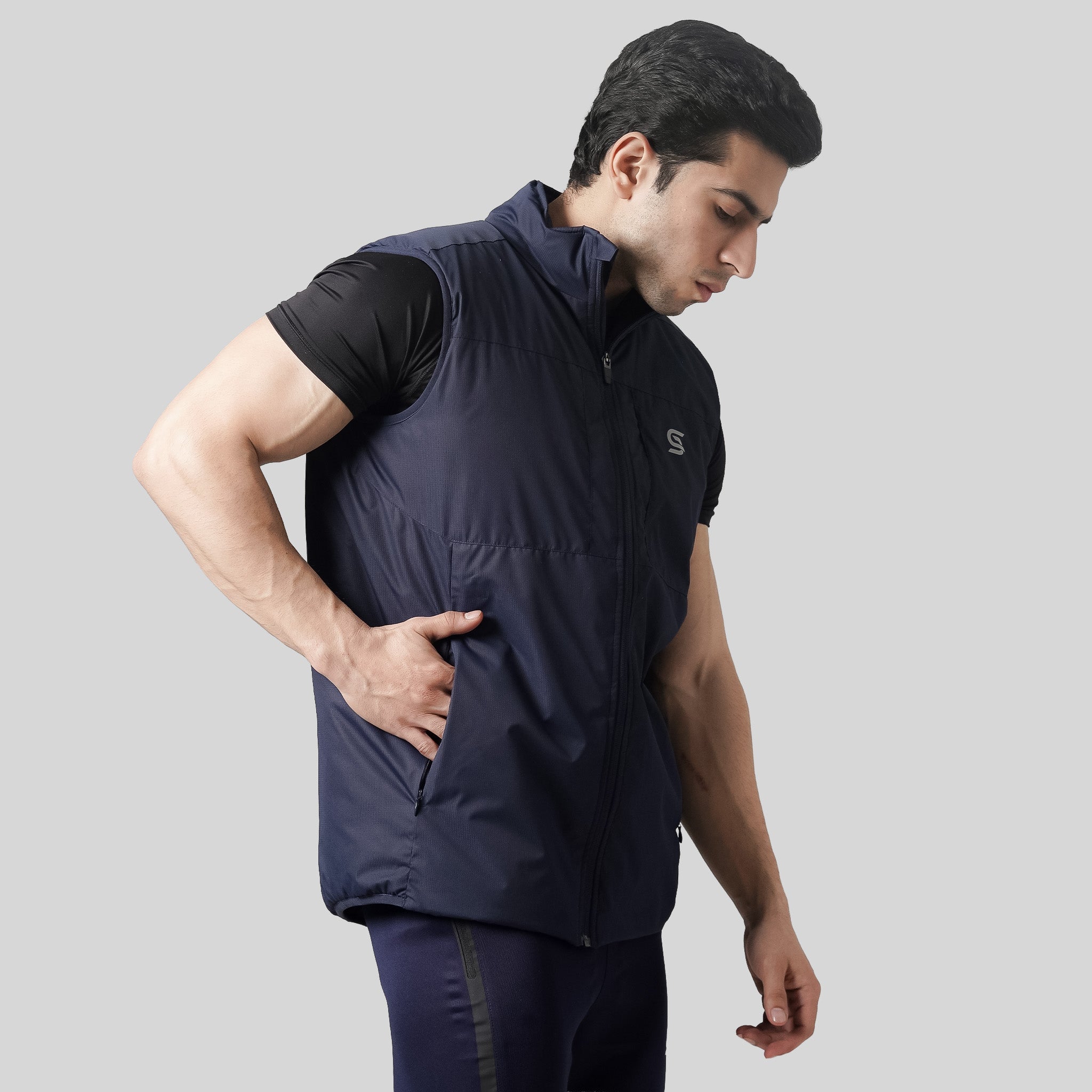 AeroLite Padded Vest Men - Sports Cartel